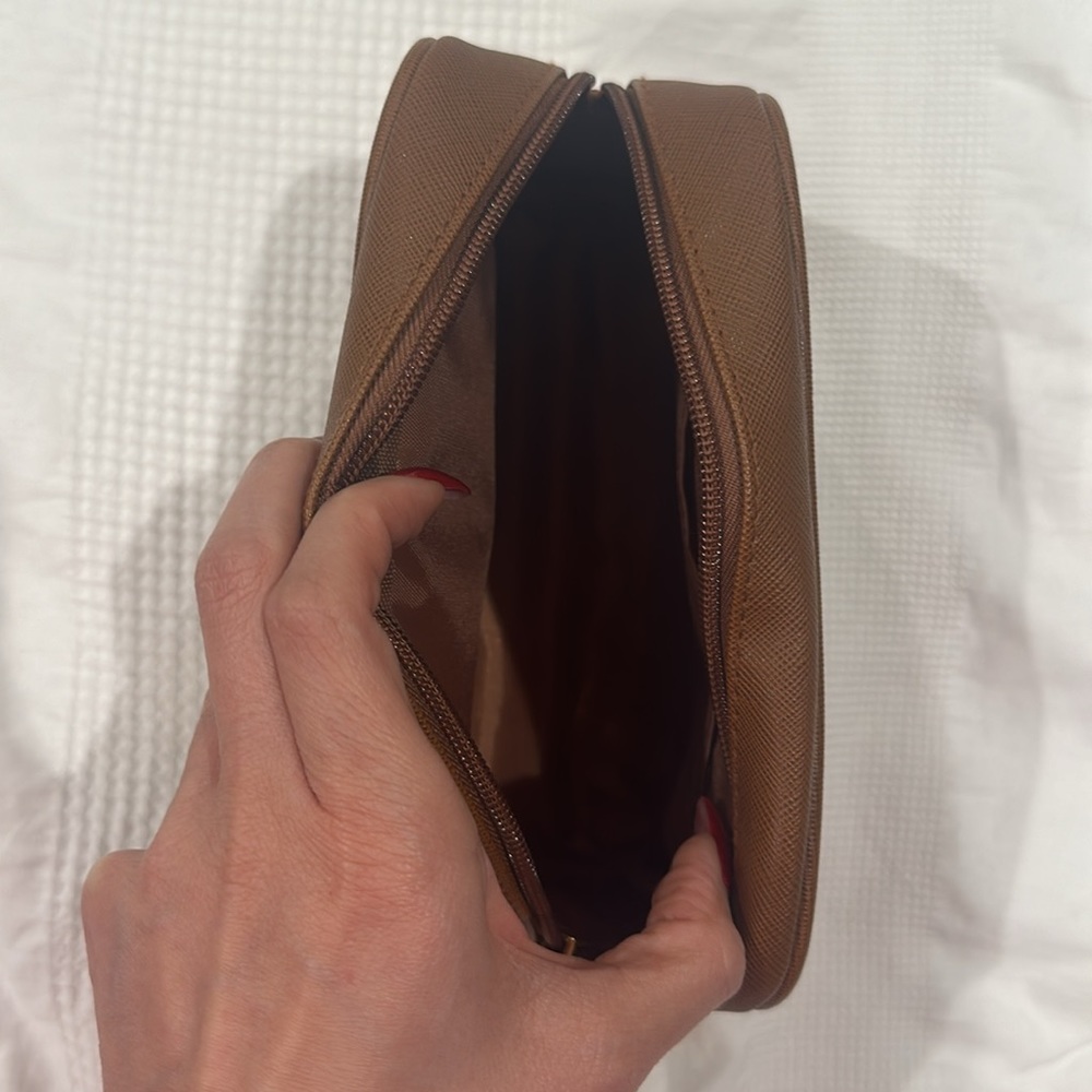 Michael Kors tan bag - Picture 7 of 7